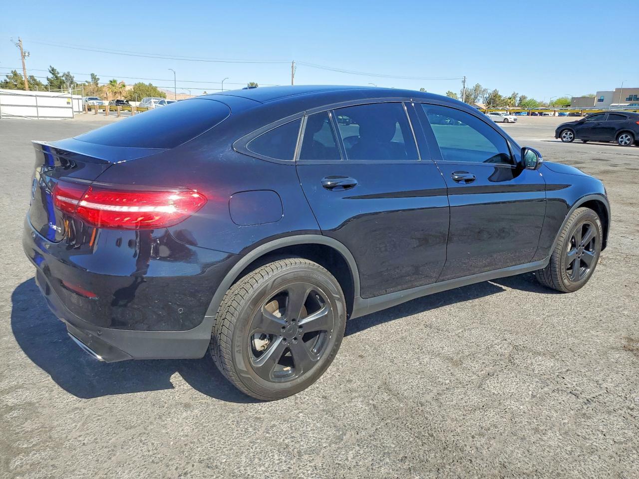 2019 Mercedes-Benz Glc Coupe 300 4Matic - zdjęcie 3