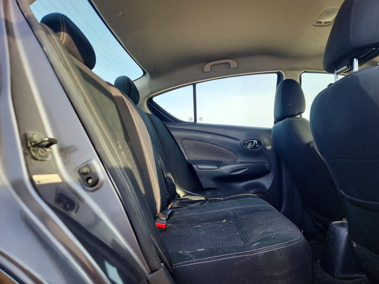 2019 Nissan Versa Sv - zdjęcie 10