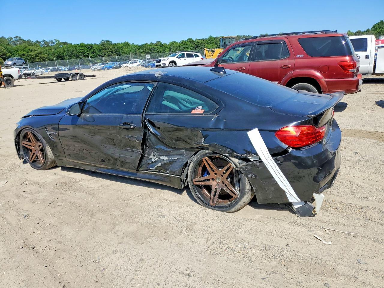2015 BMW M4 - zdjęcie 2