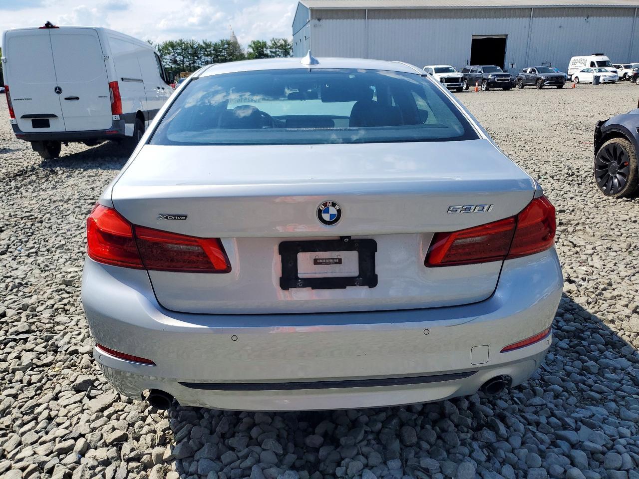 2019 BMW Seria 5 530i - zdjęcie 6