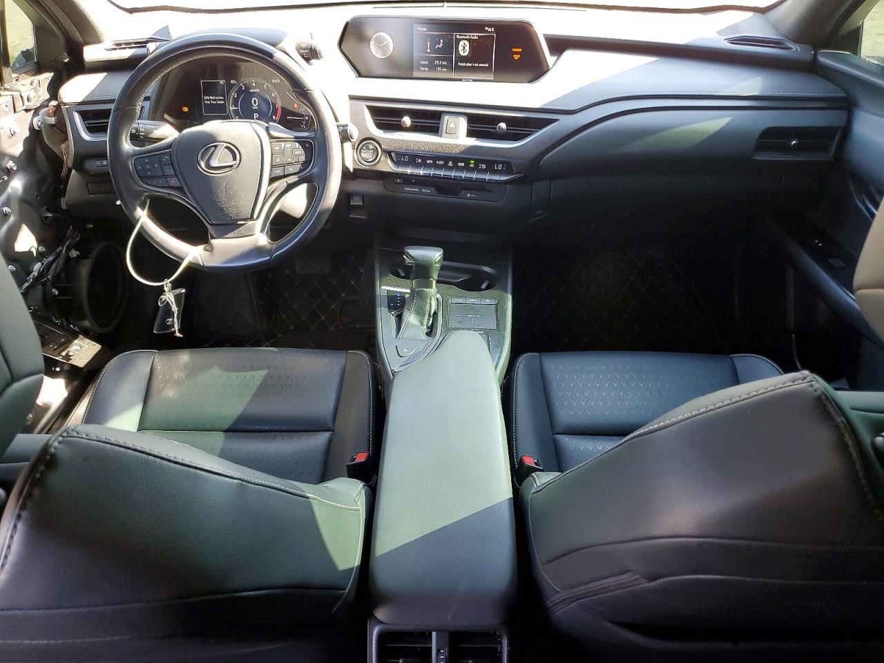 2019 Lexus Ux 200 - zdjęcie 8