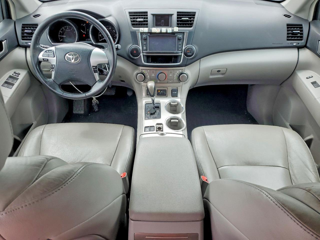 2013 Toyota Highlander Se - zdjęcie 8