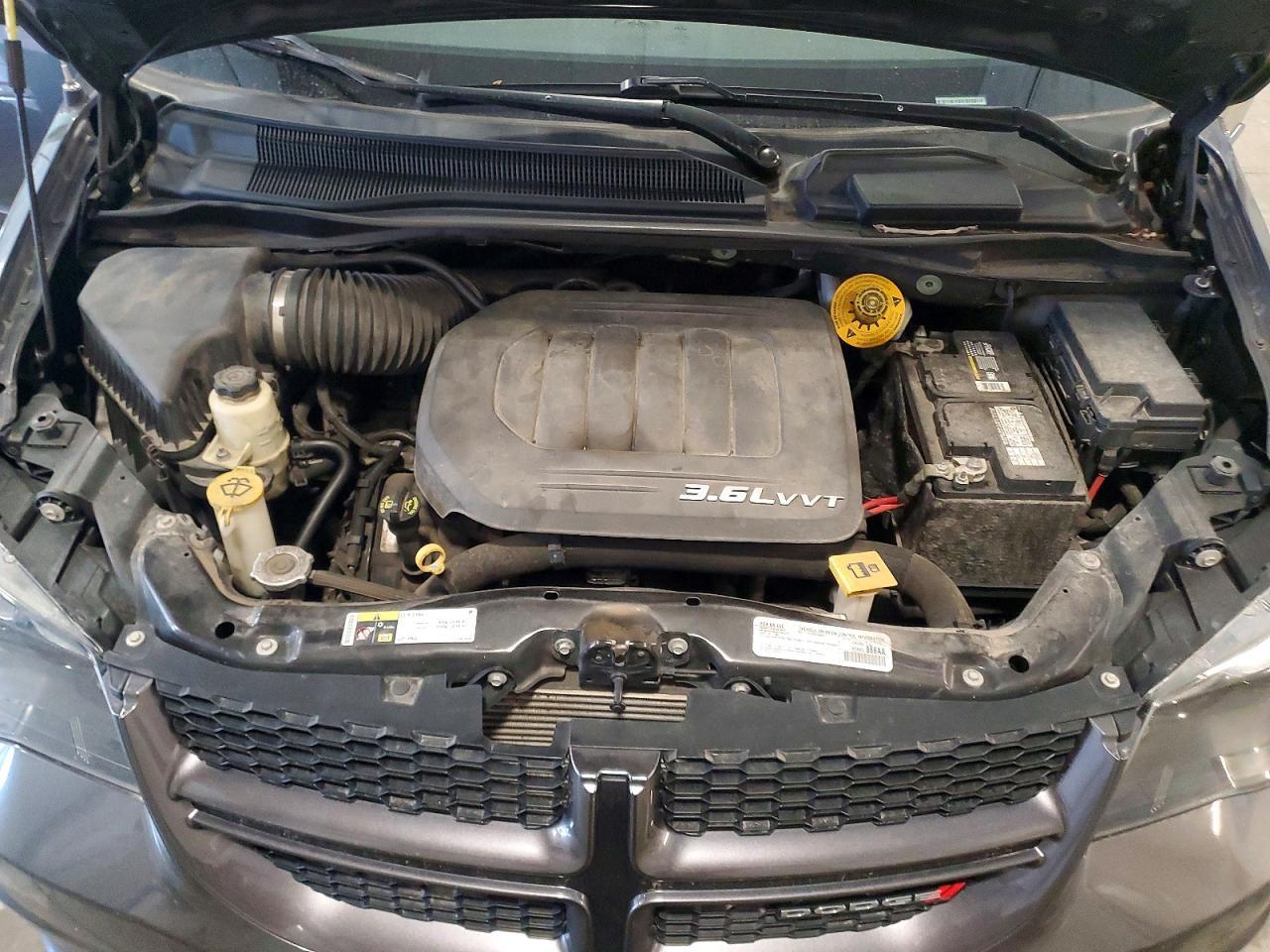 2017 Dodge Grand Caravan Gt - zdjęcie 12