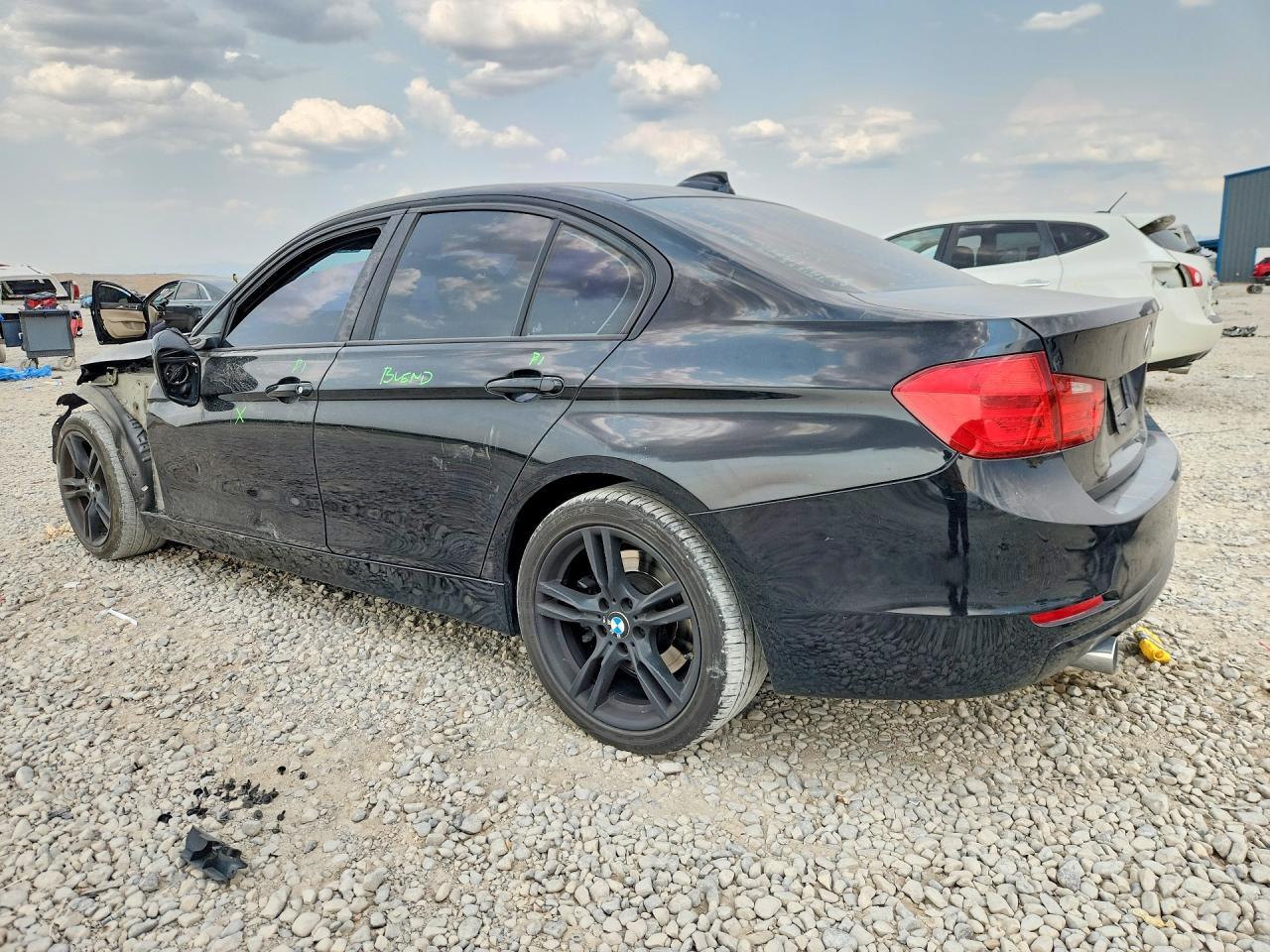 2014 BMW 335 I - zdjęcie 2