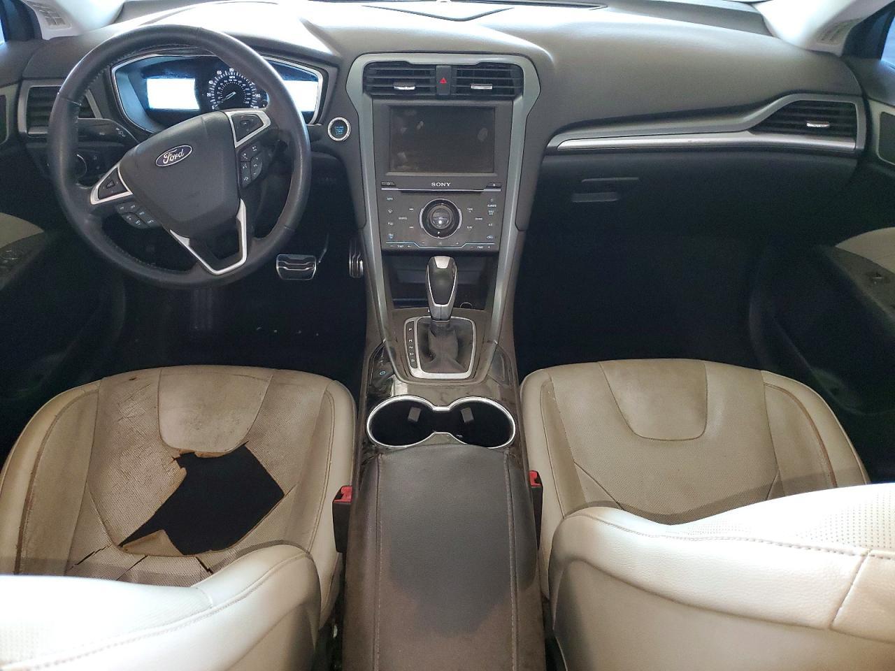2015 Ford Fusion Titanium - zdjęcie 8