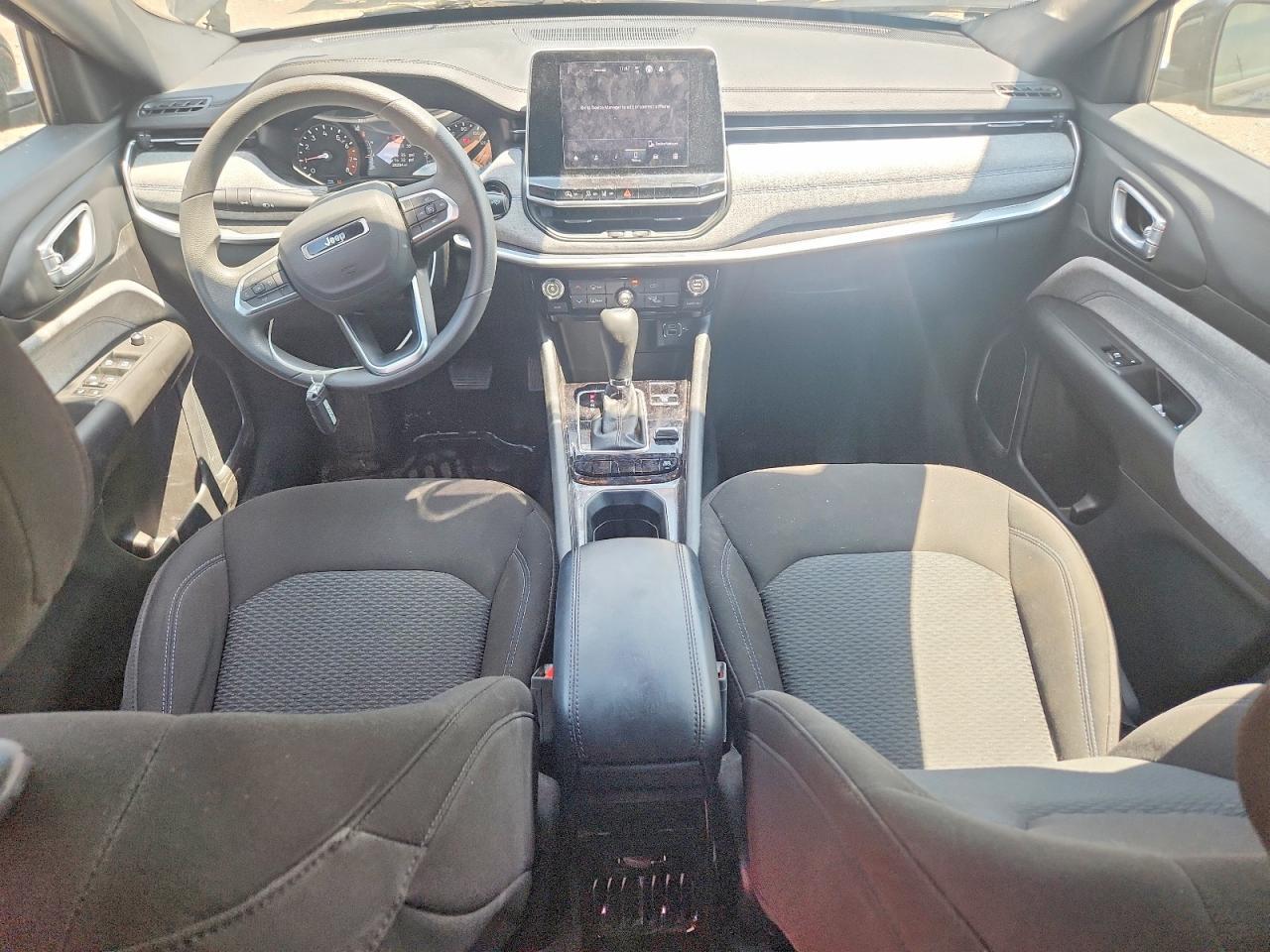 2025 Jeep Compass Sport - zdjęcie 8