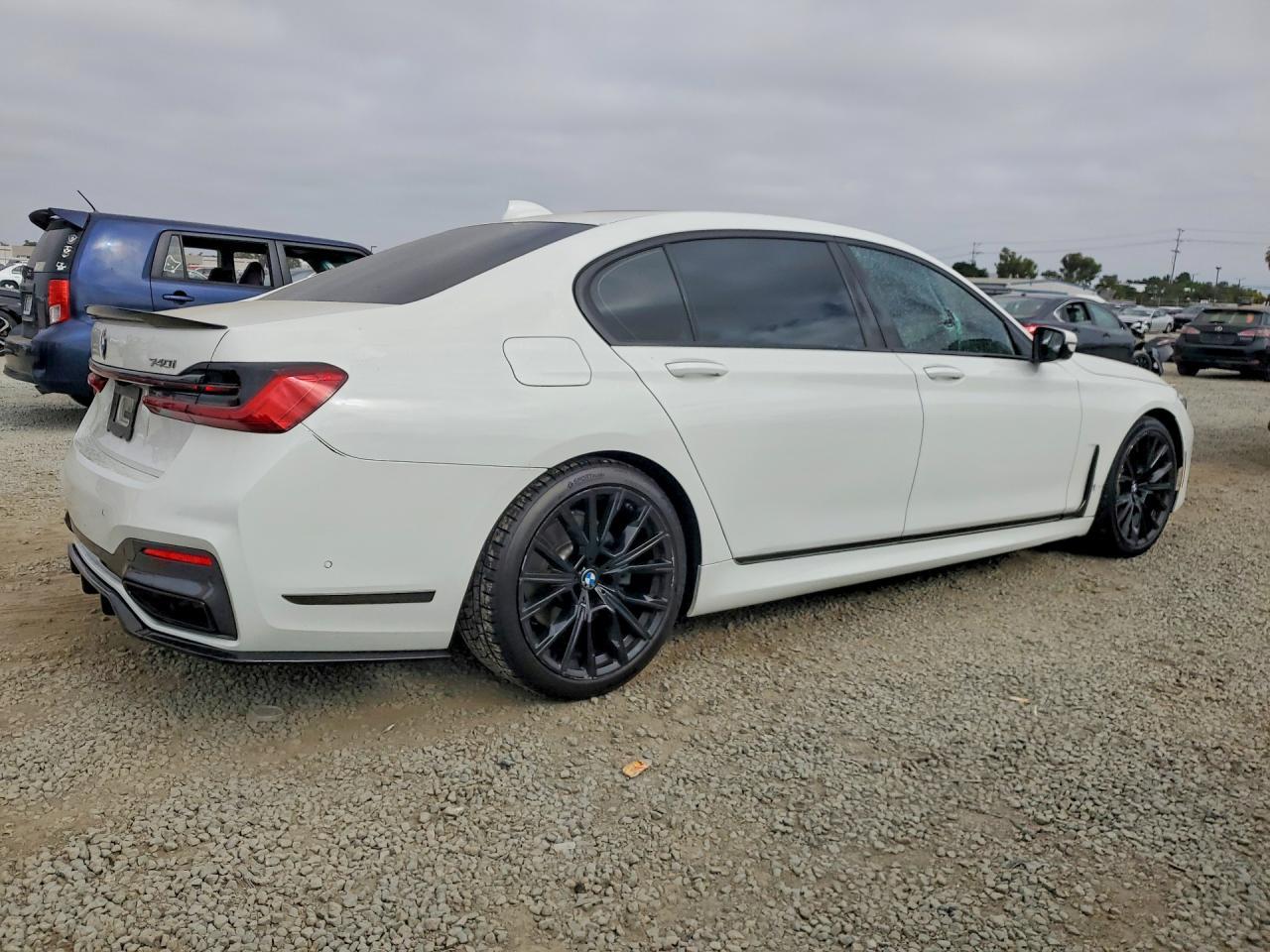2021 BMW 740 I - zdjęcie 3