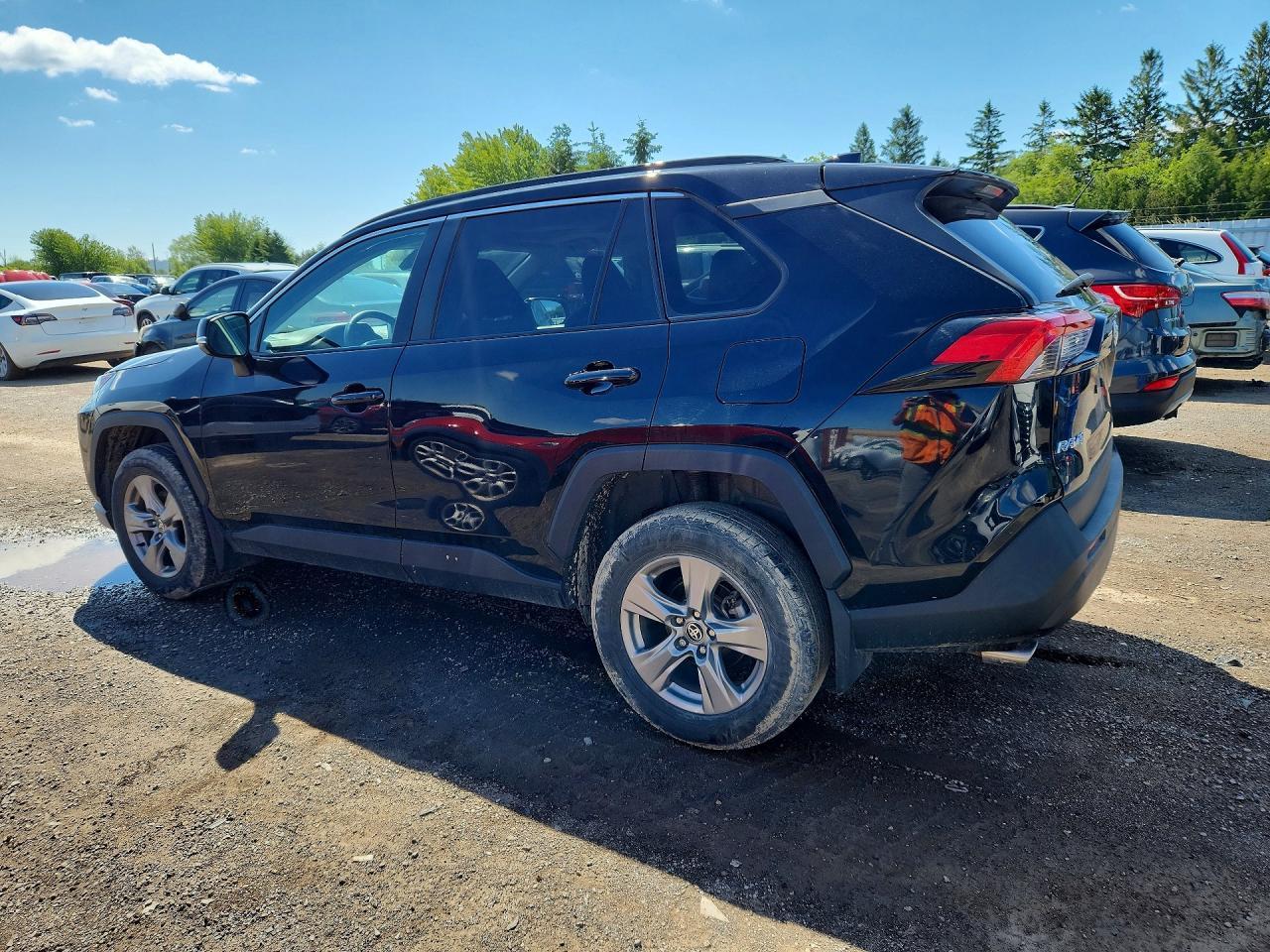 2023 Toyota Rav4 Xle - zdjęcie 2