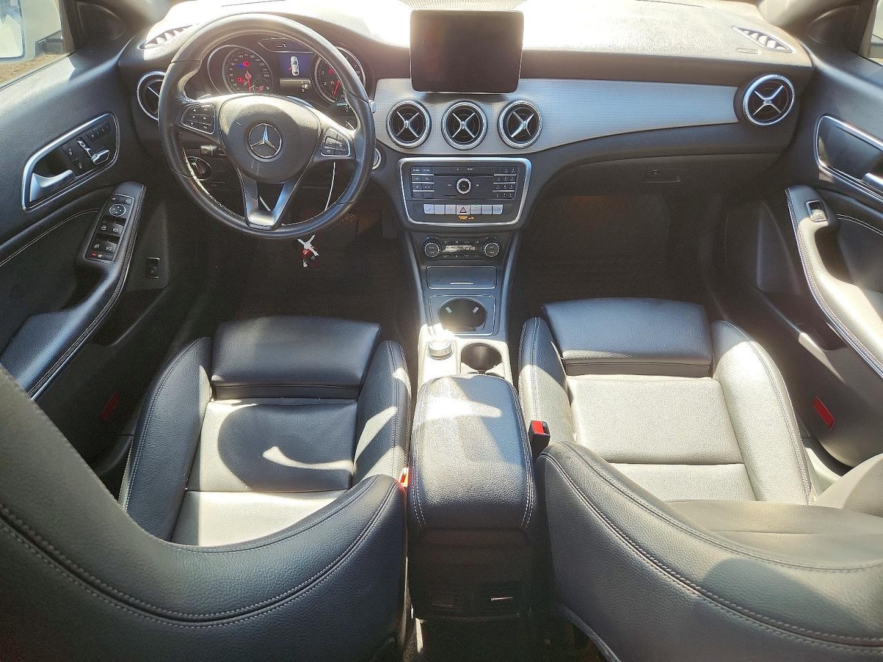 2018 Mercedes-Benz Cla 250 4Matic - zdjęcie 8