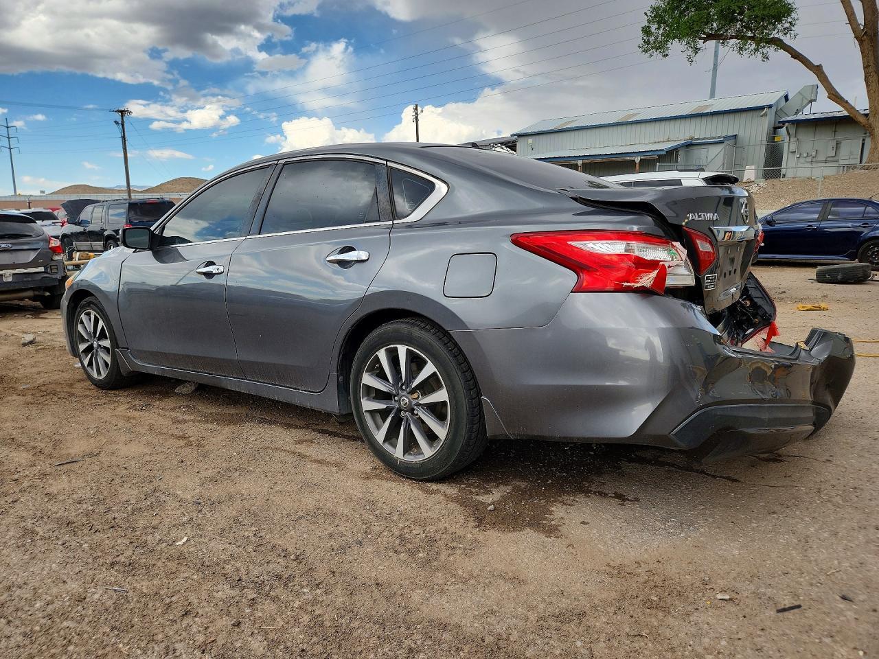 2017 Nissan Altima 2.5 Sv - zdjęcie 2