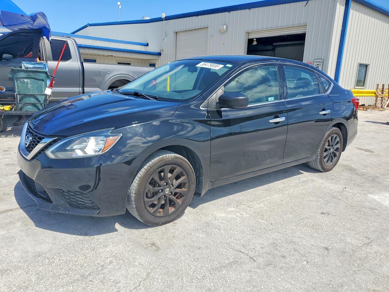 2018 Nissan Sentra S - zdjęcie główne