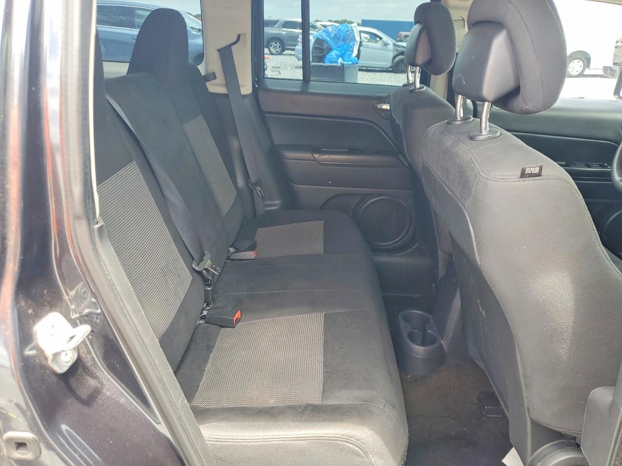 2014 Jeep Patriot Sport - zdjęcie 11