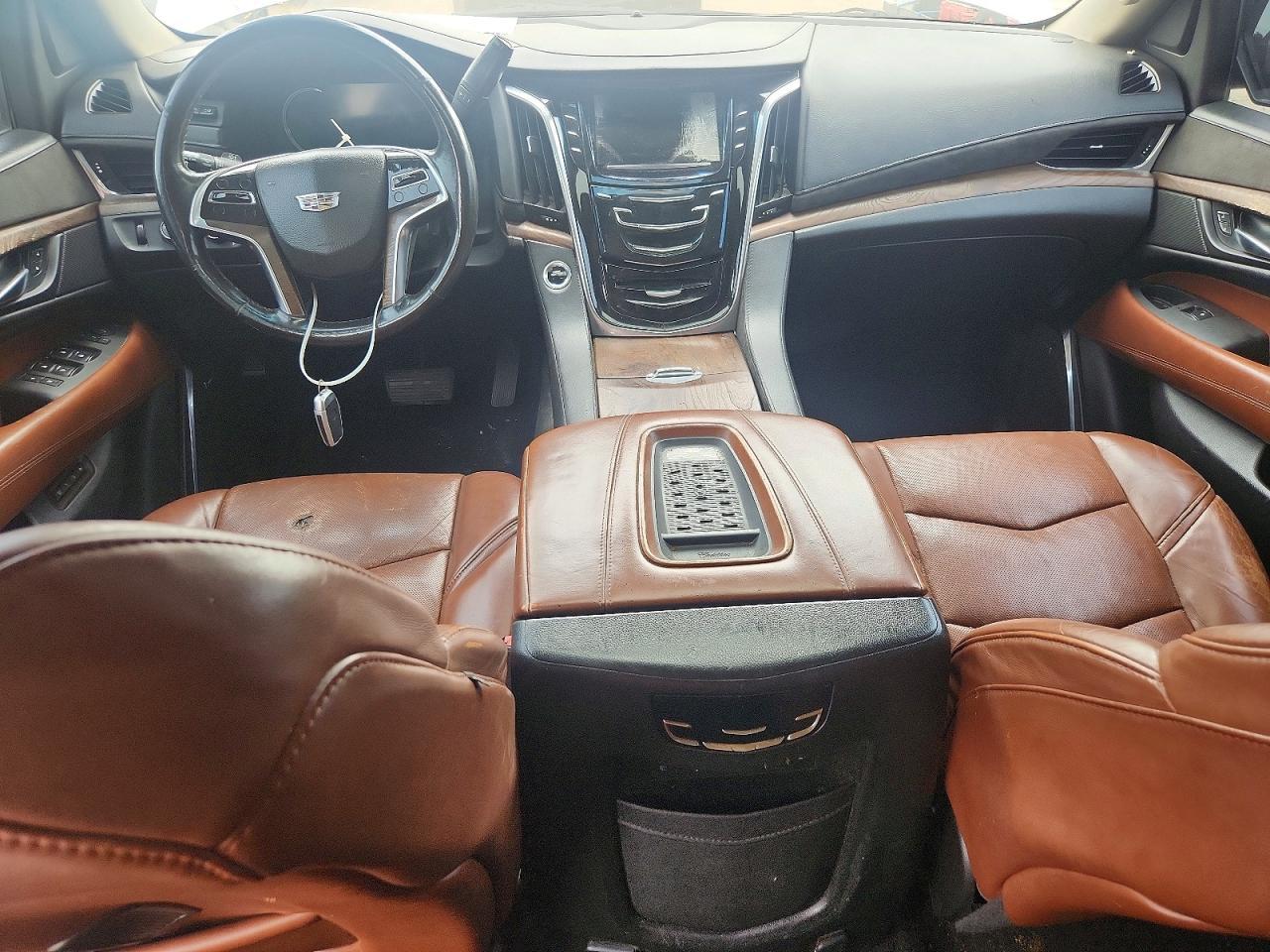 2017 Cadillac Escalade 4Wd Luxury - zdjęcie 8