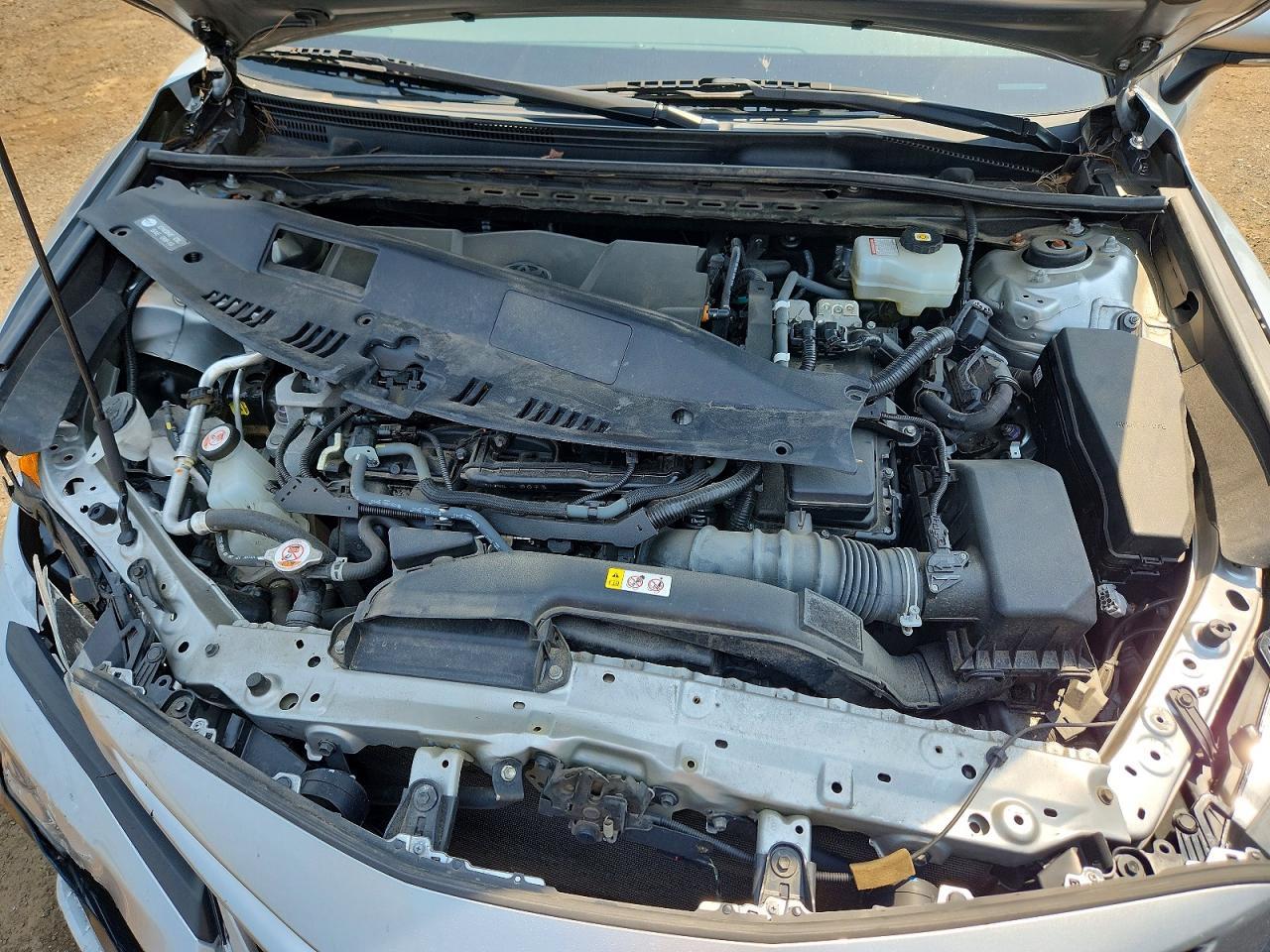 2022 Toyota Camry Hybrid Se - zdjęcie 11