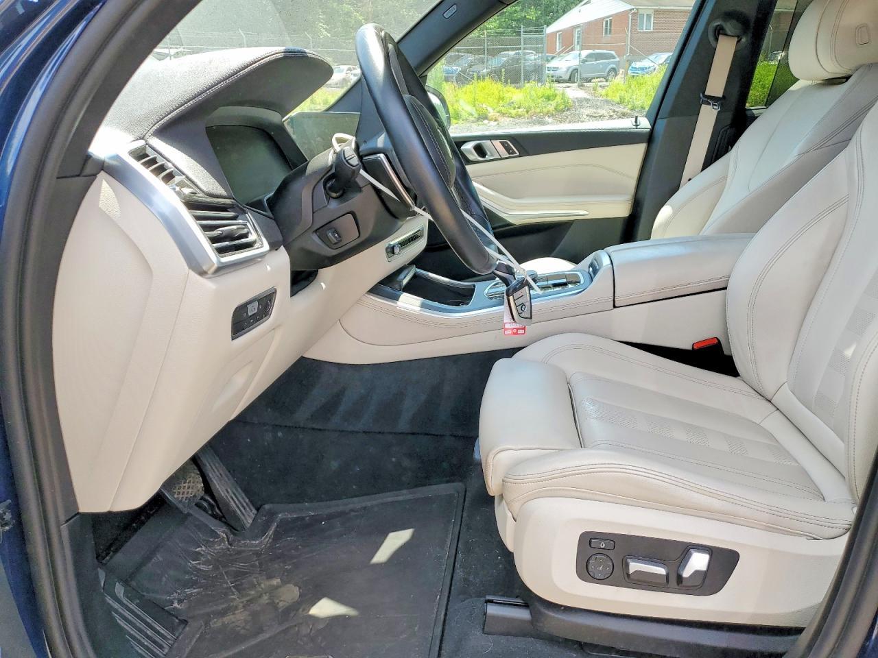 2022 BMW X5 xDrive40I - zdjęcie 7