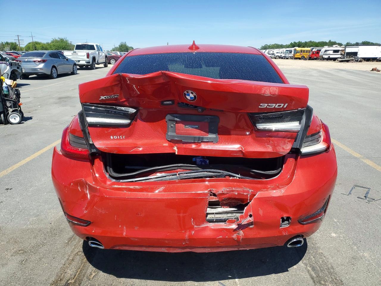 2020 BMW Seria 3 330i - zdjęcie 6