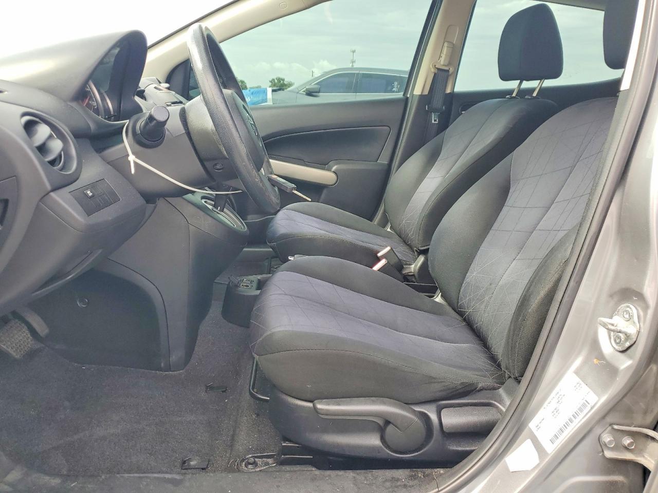 2014 Mazda Mazda2 Sport - zdjęcie 7