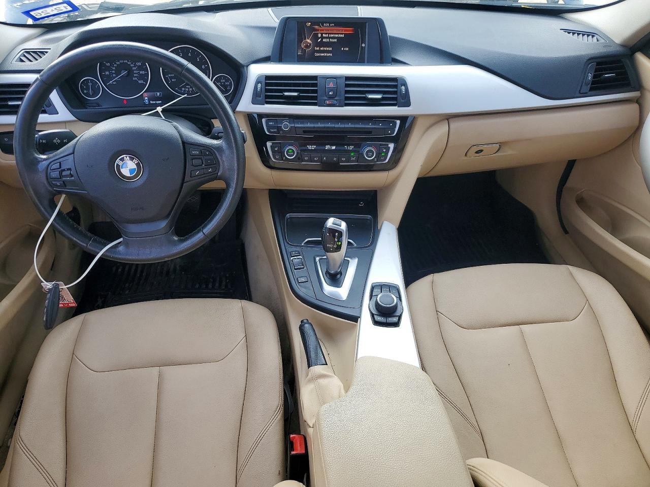 2016 BMW 320 I - zdjęcie 8