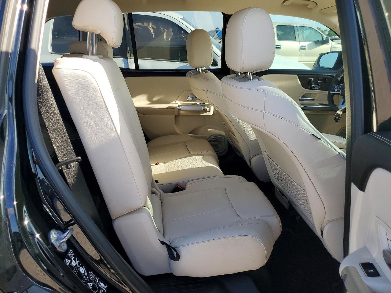 2020 Mercedes-Benz Glb 250 - zdjęcie 11
