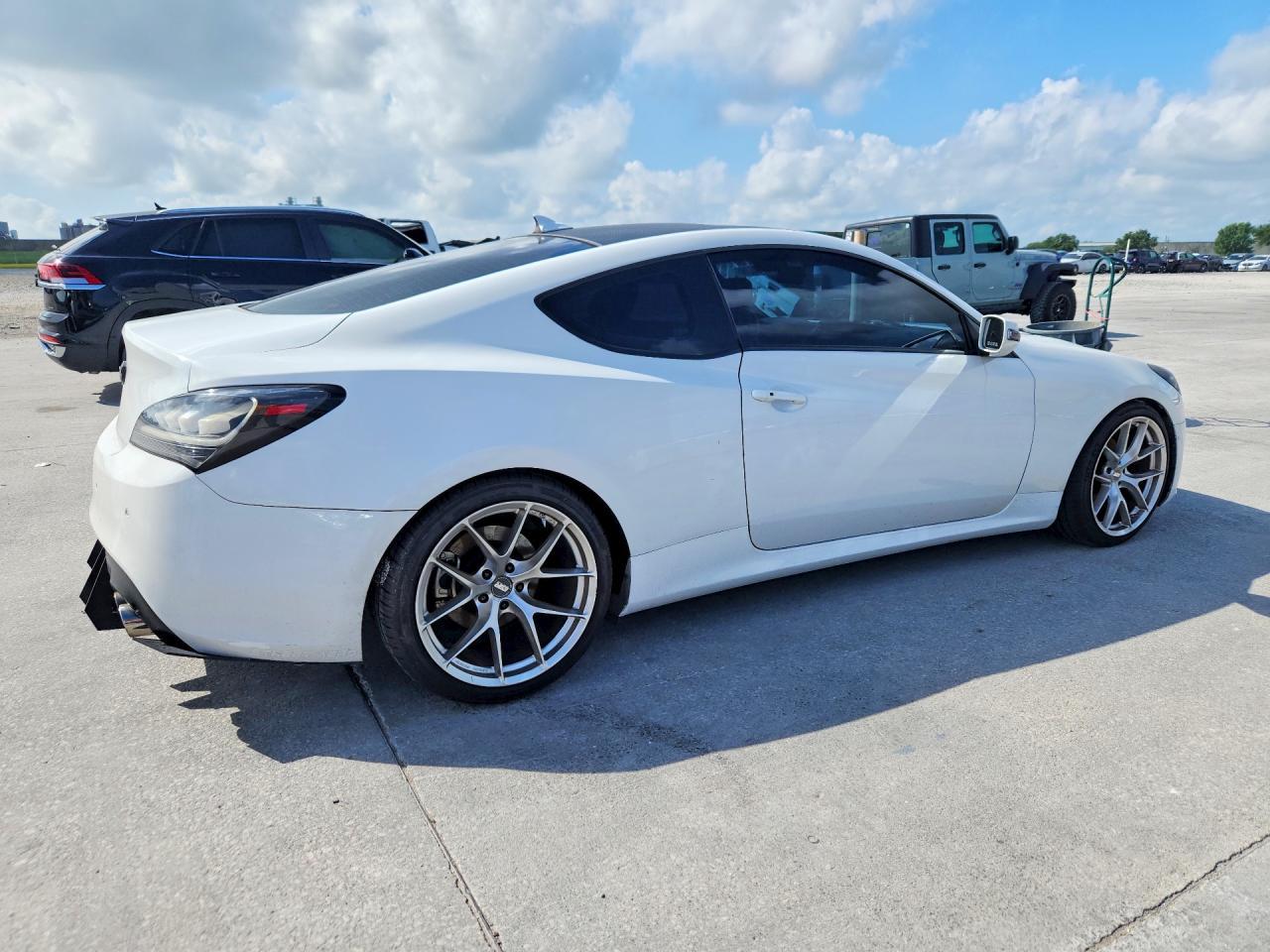 2013 Hyundai Genesis Coupe 3.8L - zdjęcie 3