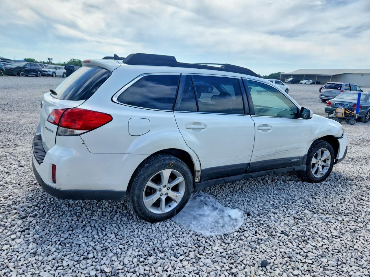 2013 Subaru Outback 2.5I Limited - zdjęcie 3