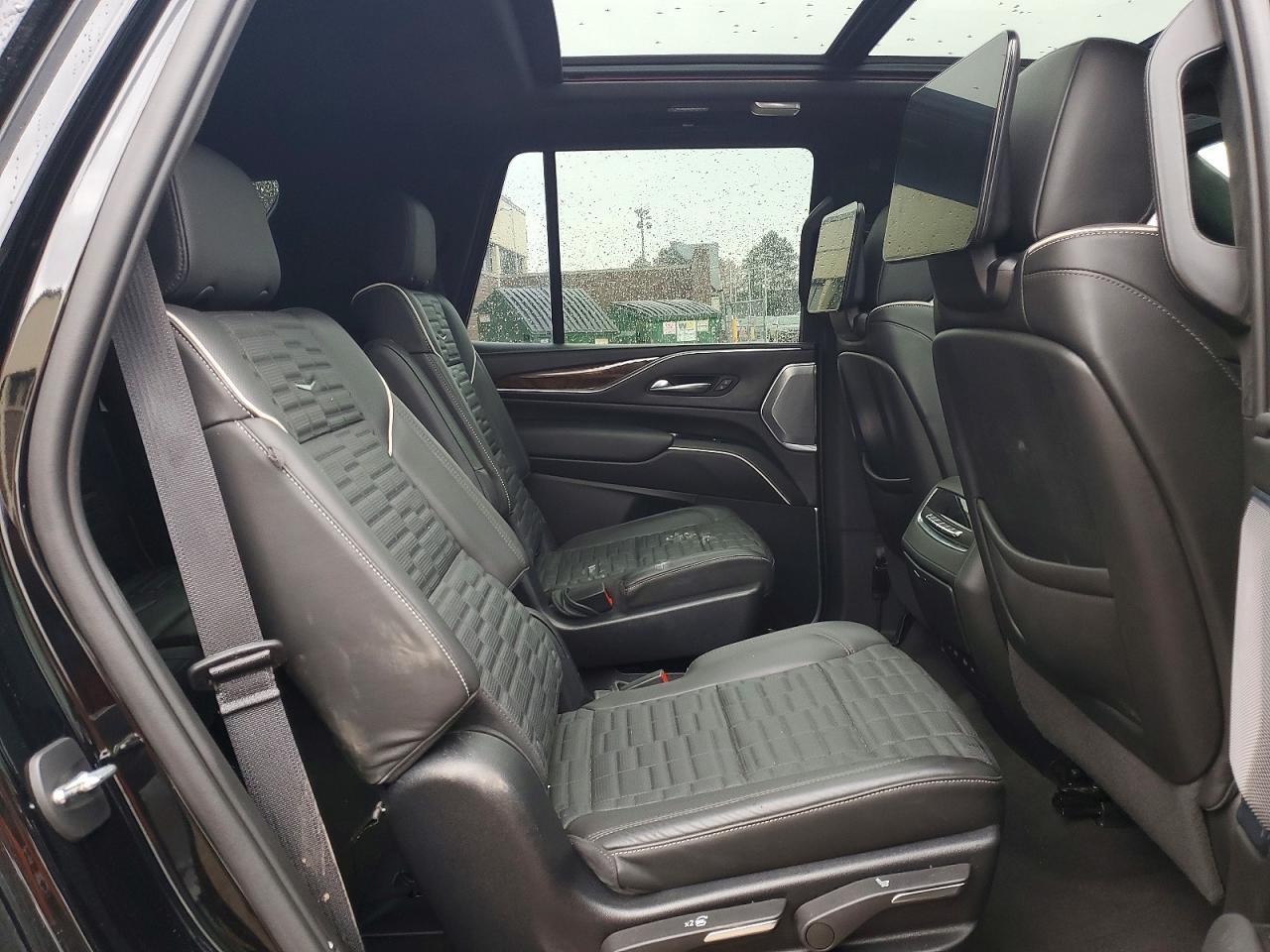 2023 Cadillac Escalade Sport Platinum - zdjęcie 11