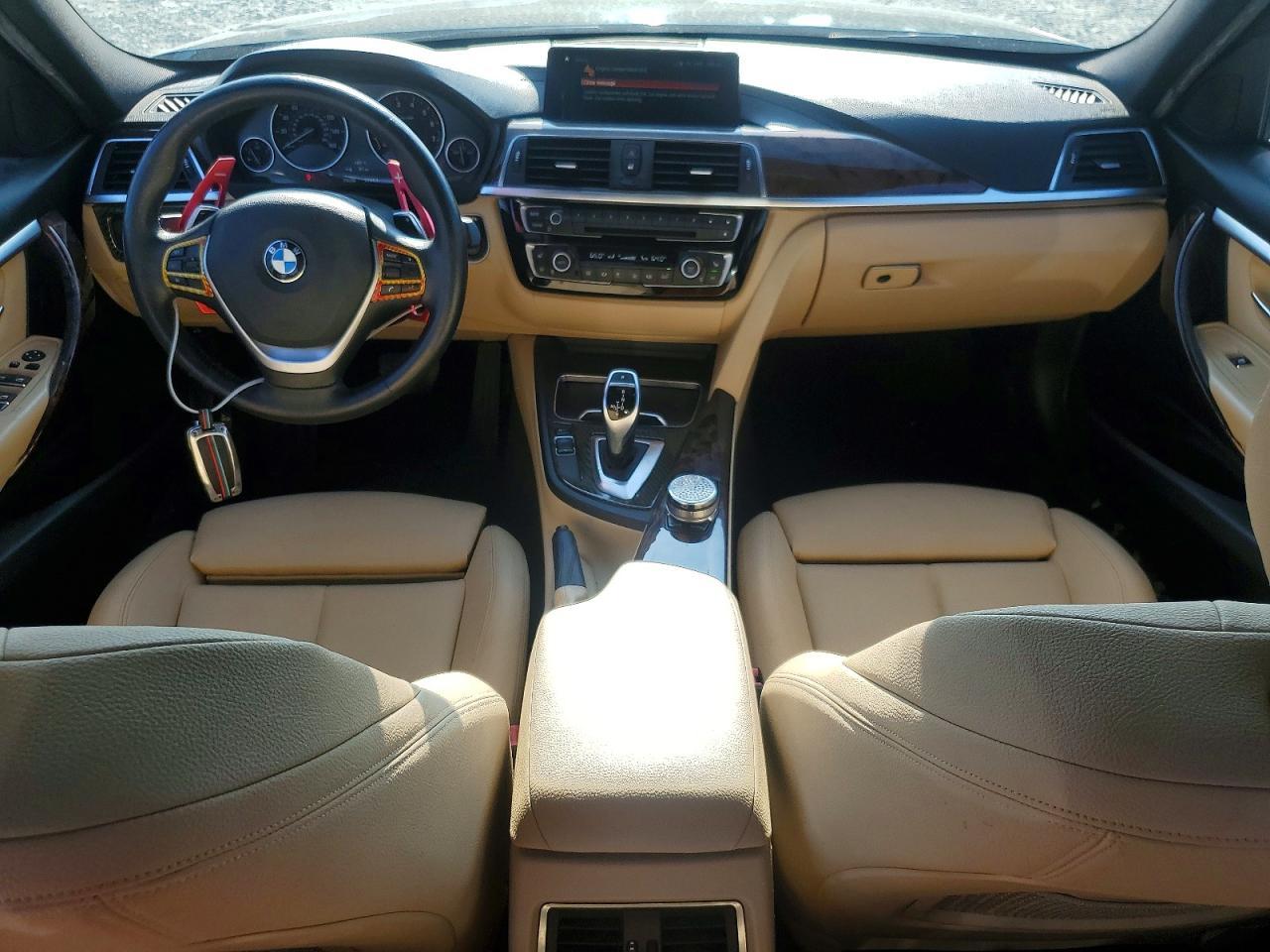 2018 BMW Seria 3 330i - zdjęcie 8