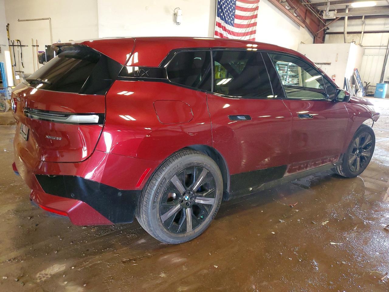 2024 BMW Ix xDrive50 - zdjęcie 3