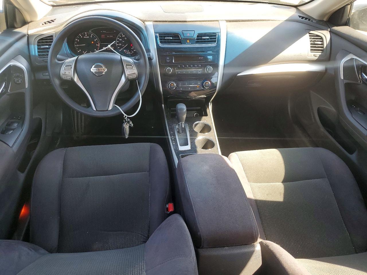 2013 Nissan Altima 2.5 - zdjęcie 8