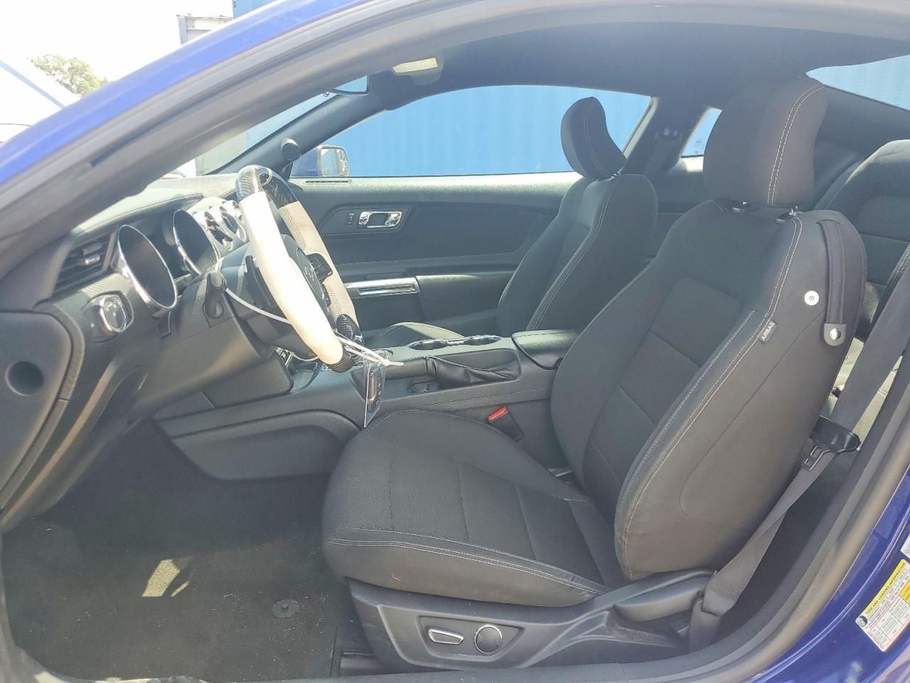 2015 Ford Mustang - zdjęcie 7