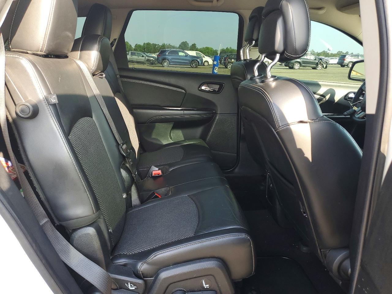 2018 Dodge Journey Crossroad - zdjęcie 11
