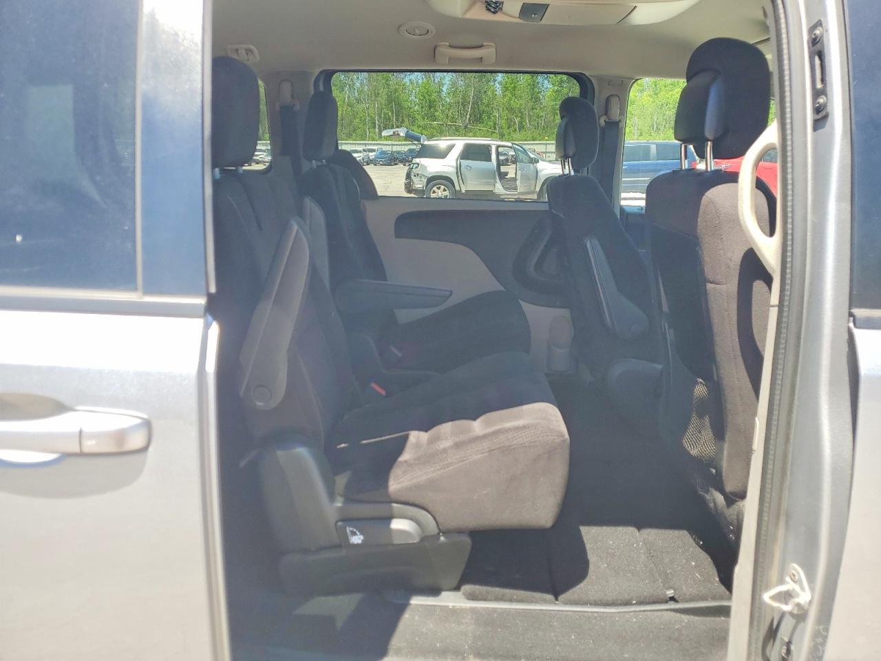 2014 Dodge Grand Caravan Sxt - zdjęcie 11