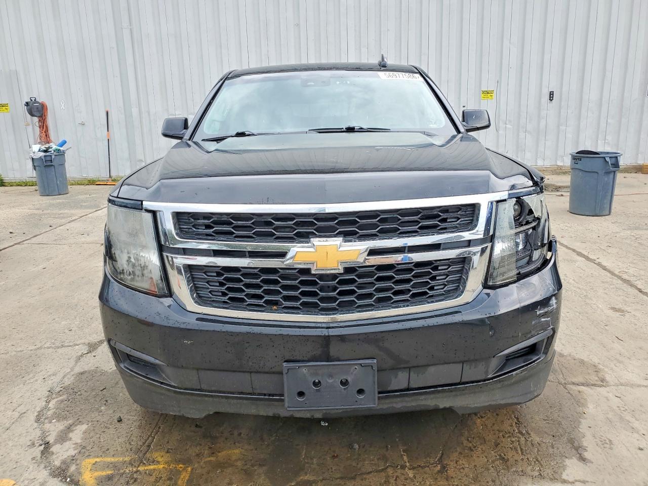 2017 Chevrolet Suburban K1500 Lt - zdjęcie 5