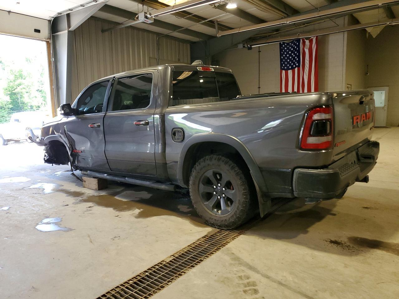 2019 Ram 1500 Rebel - zdjęcie 2