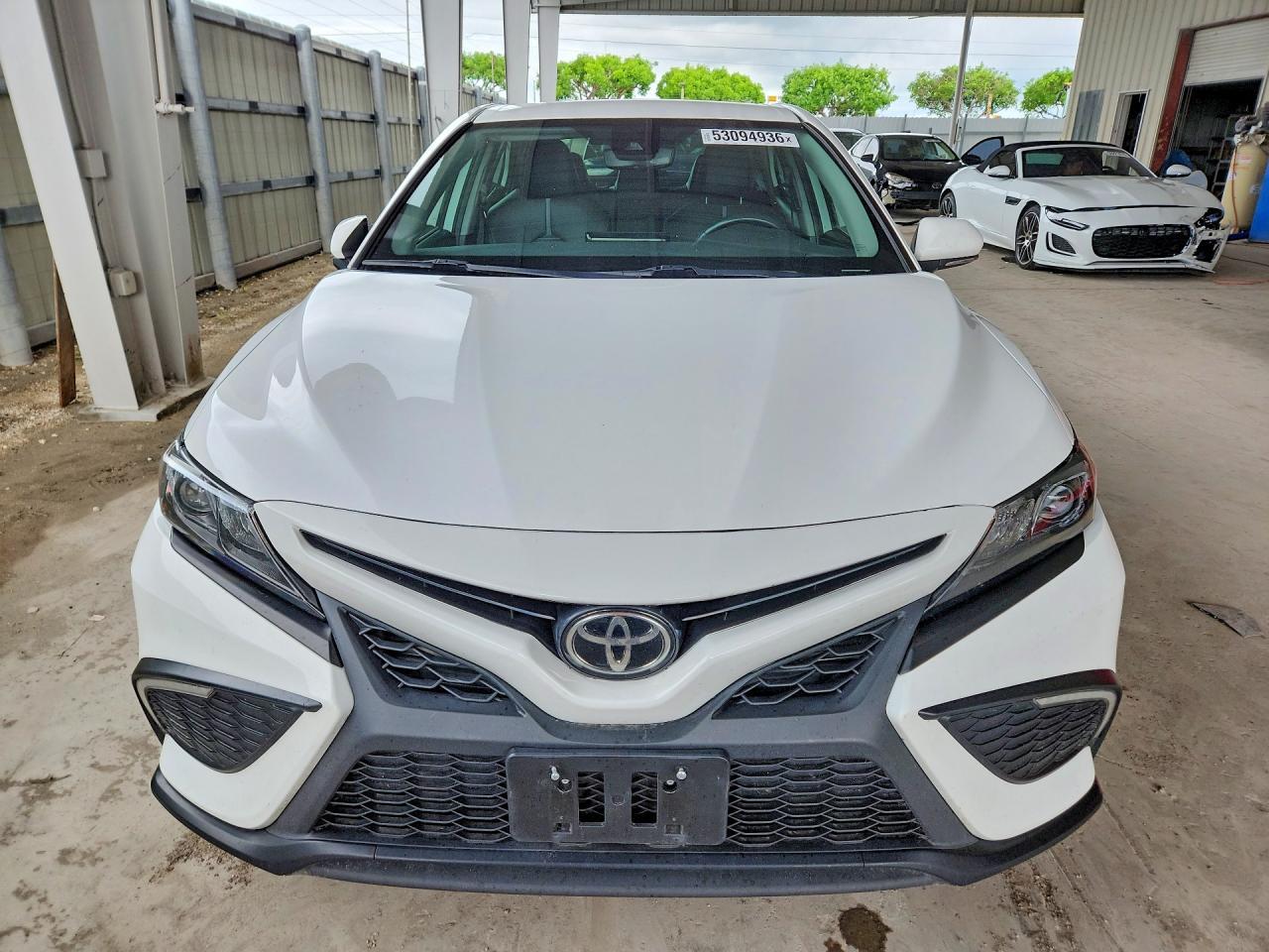 2022 Toyota Camry Se - zdjęcie 5