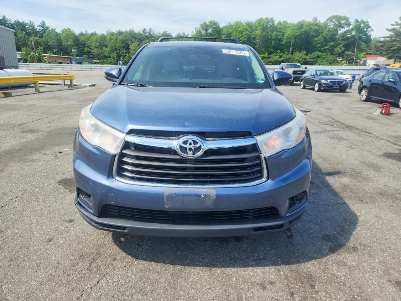 2014 Toyota Highlander Le - zdjęcie 5
