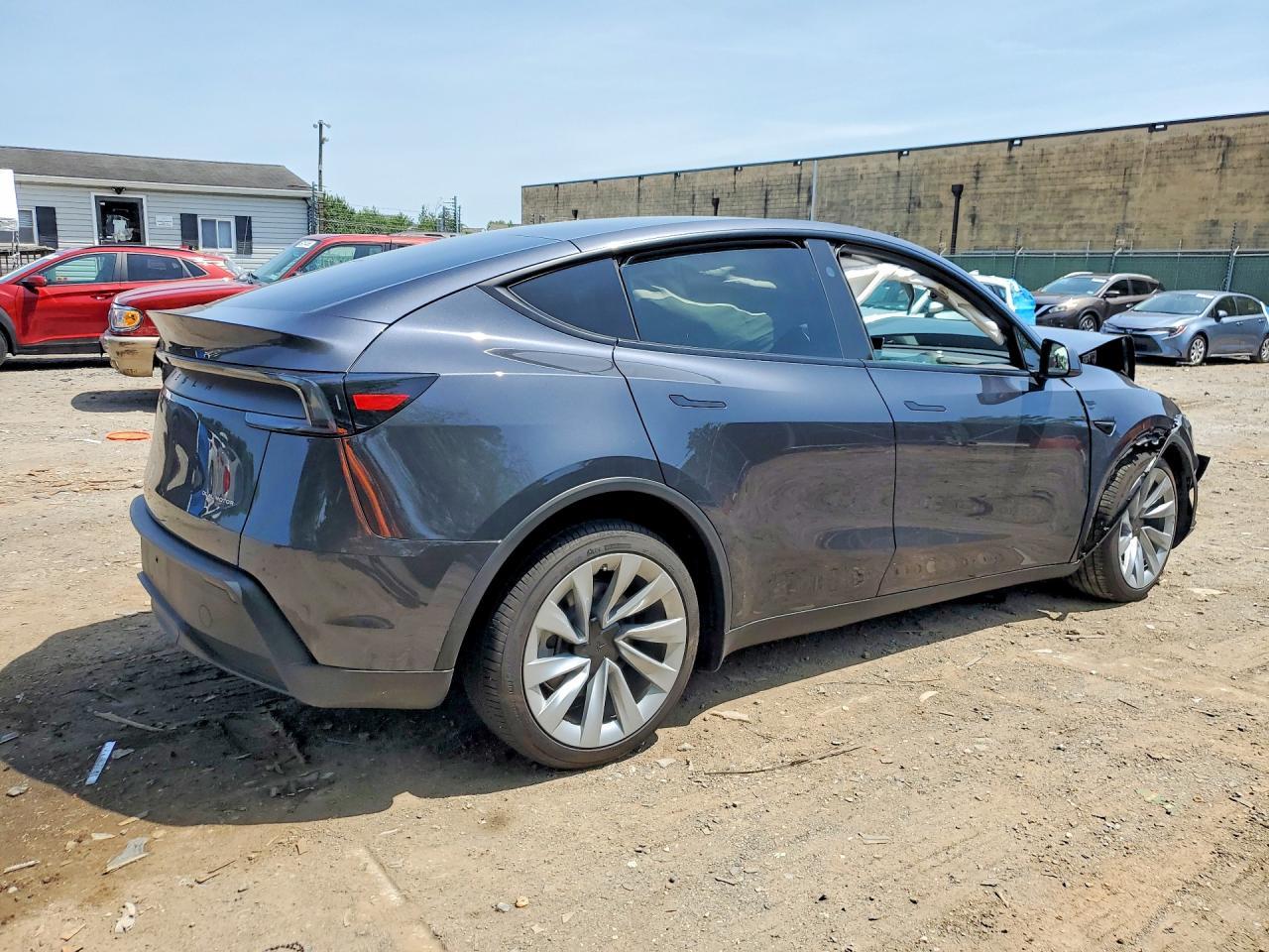 2026 Tesla Model Y - zdjęcie 3
