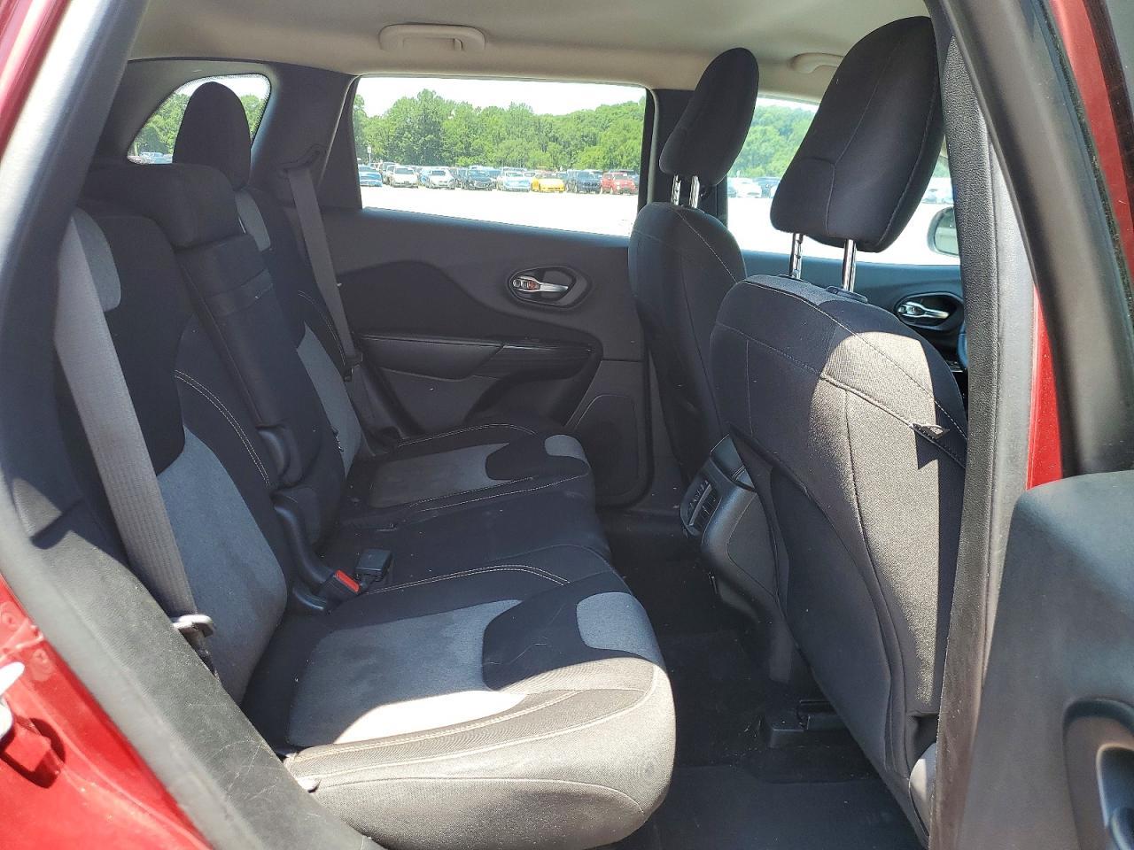 2014 Jeep Cherokee Latitude - zdjęcie 10