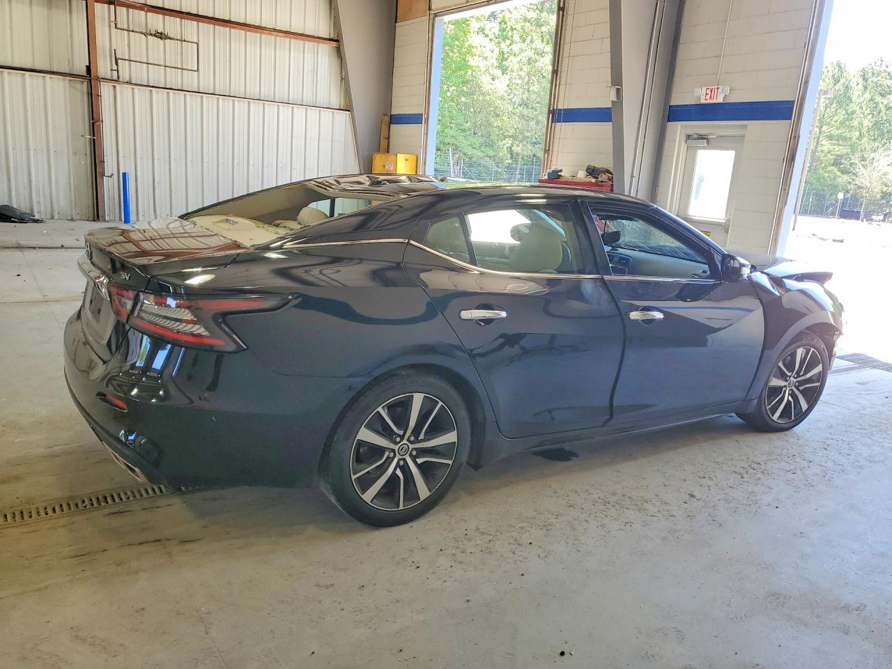 2021 Nissan Maxima Sv - zdjęcie 3