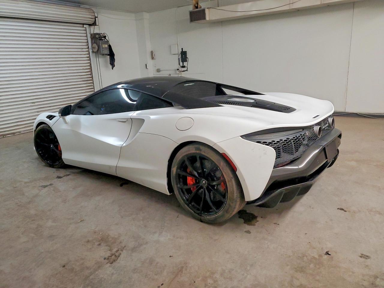 2023 Mclaren Automotive Artura - zdjęcie 2