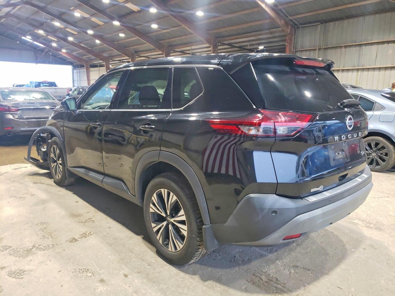 2021 Nissan Rogue Sv - zdjęcie 2