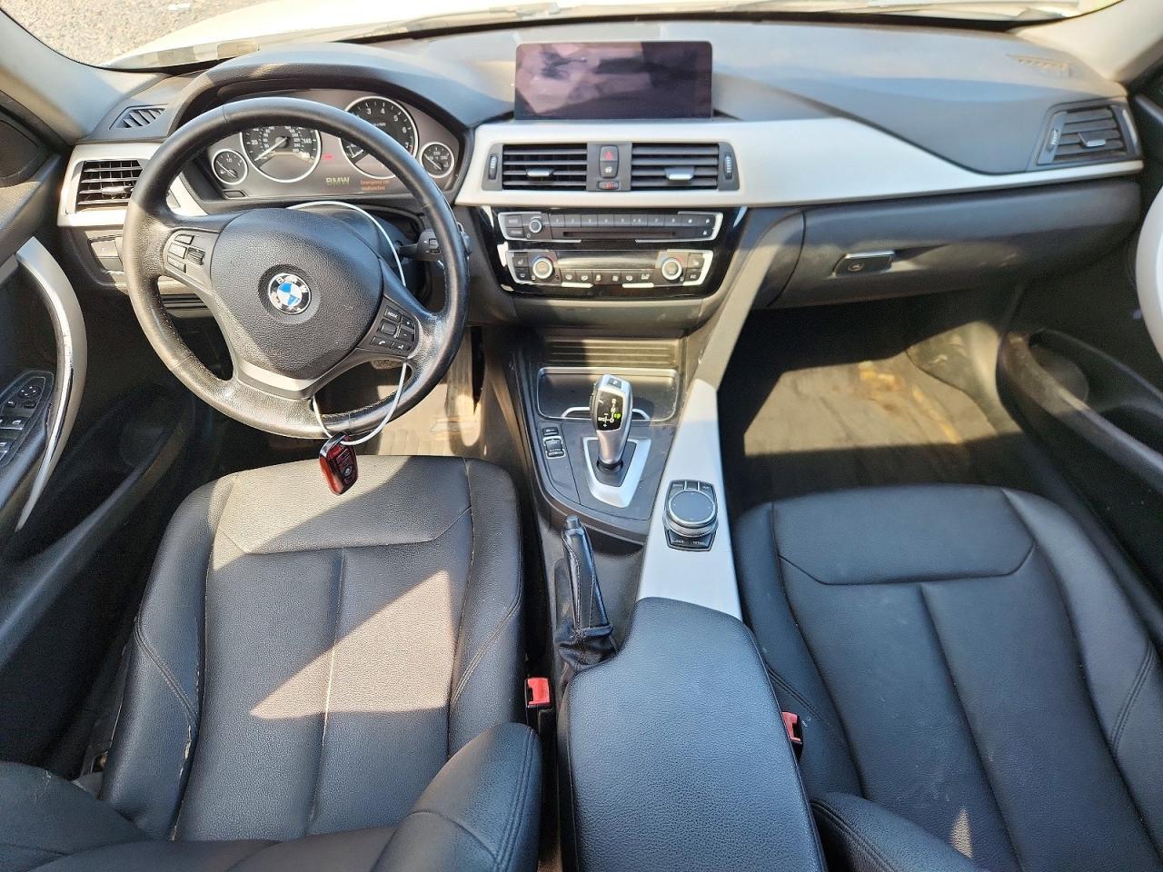 2018 BMW Seria 3 320i - zdjęcie 8