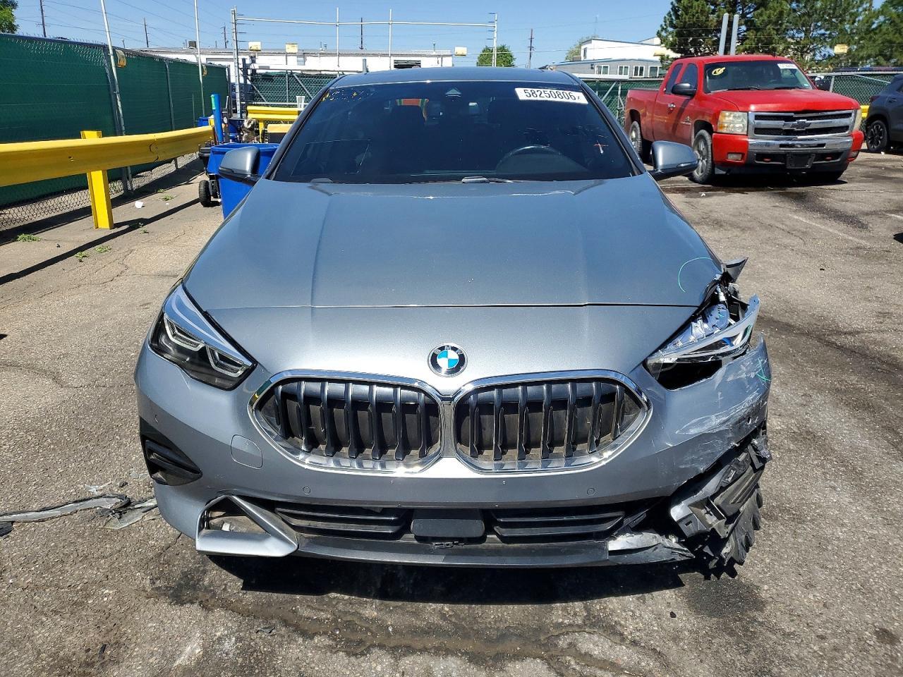 2022 BMW 228Xi - zdjęcie 5