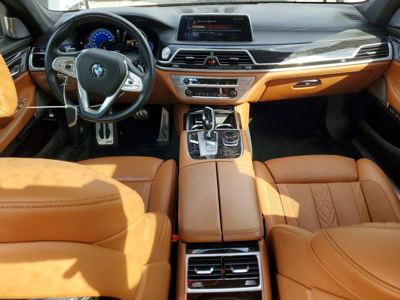 2017 BMW Seria 7 B7 - zdjęcie 8