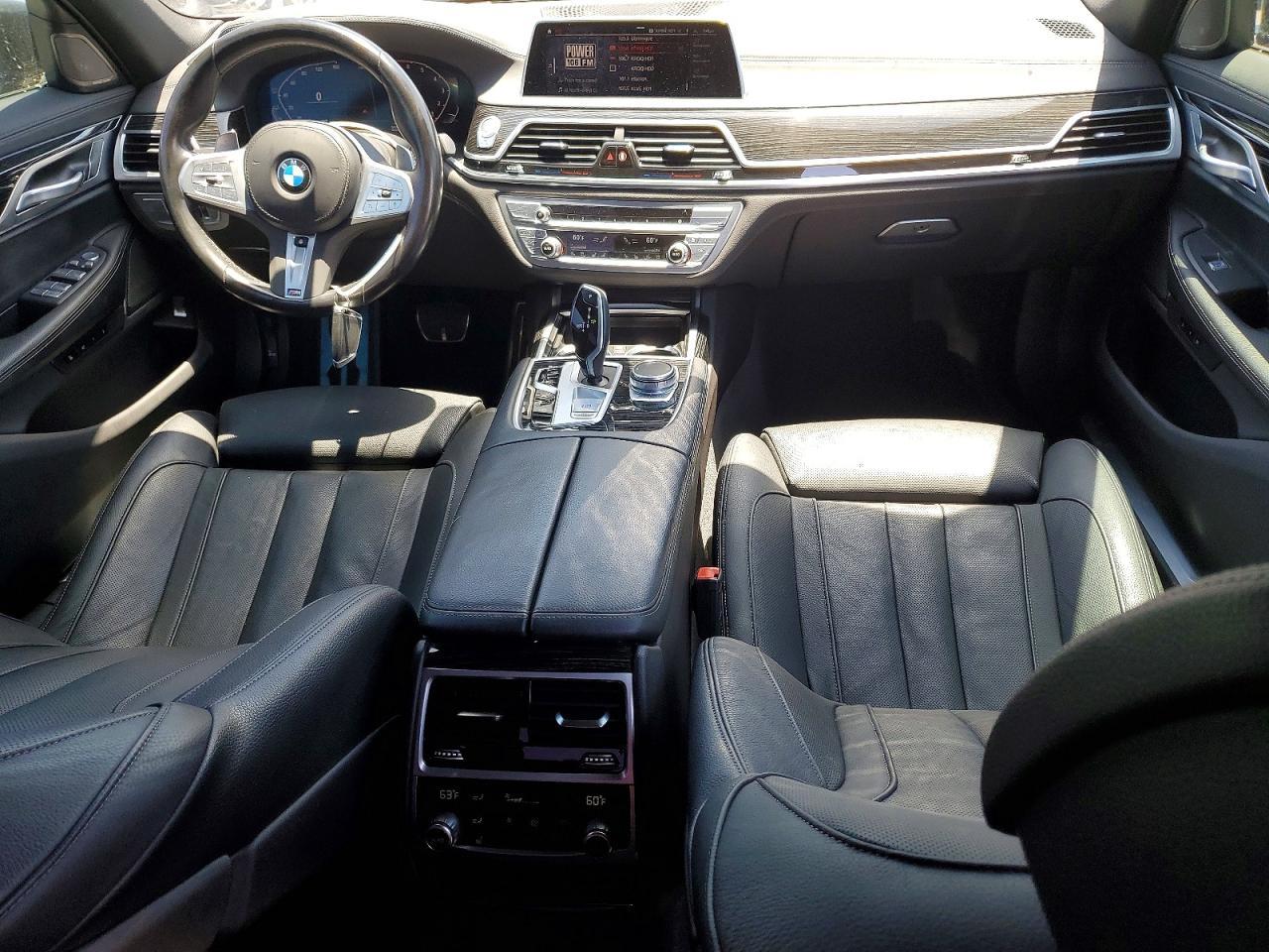 2022 BMW 740 I - zdjęcie 8