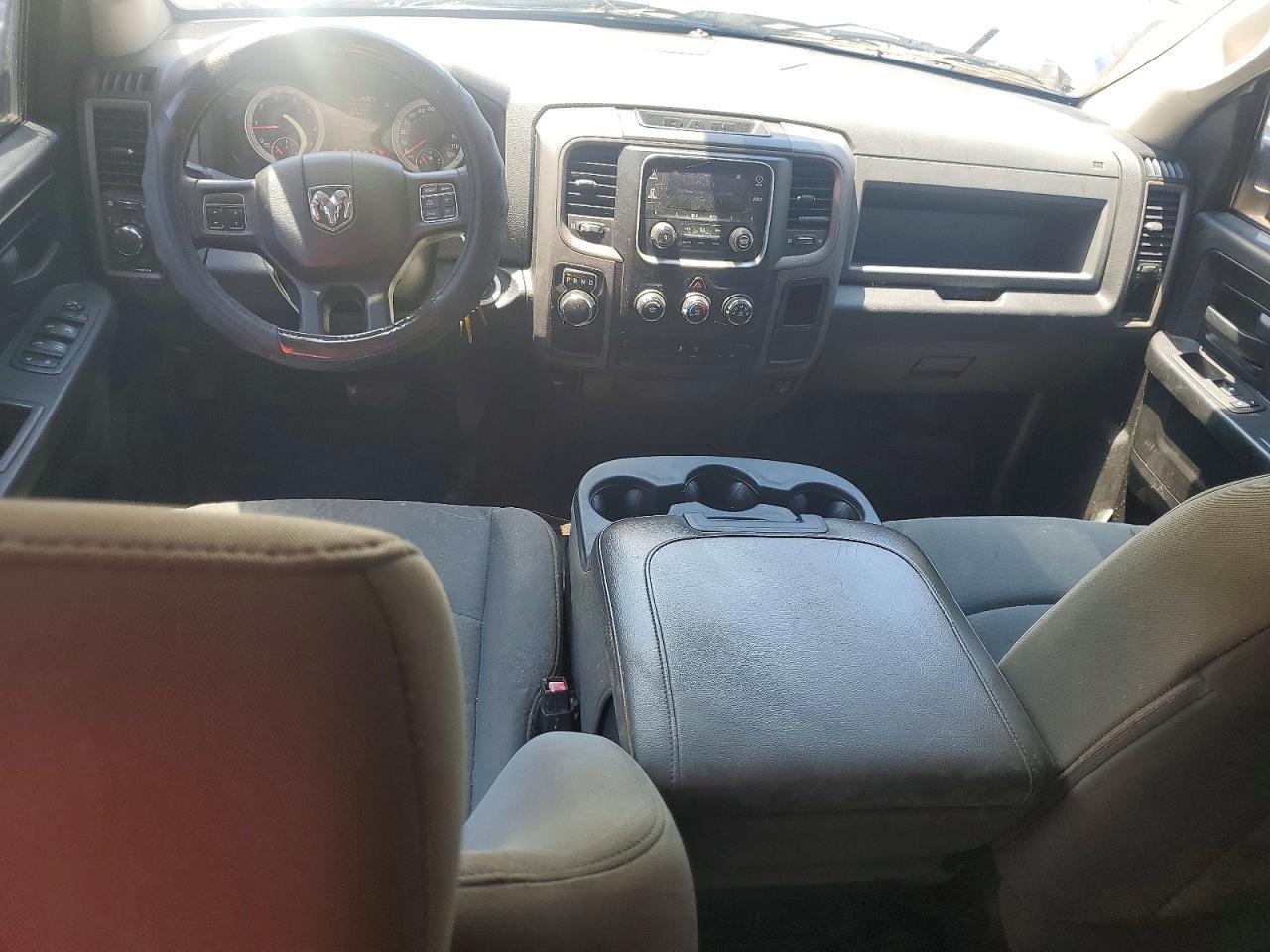2013 Ram 1500 St - zdjęcie 8