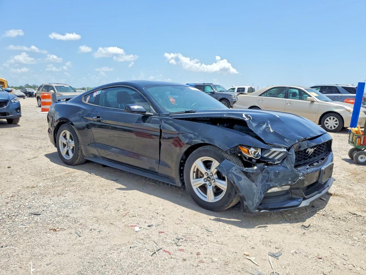 2016 Ford Mustang - zdjęcie 4