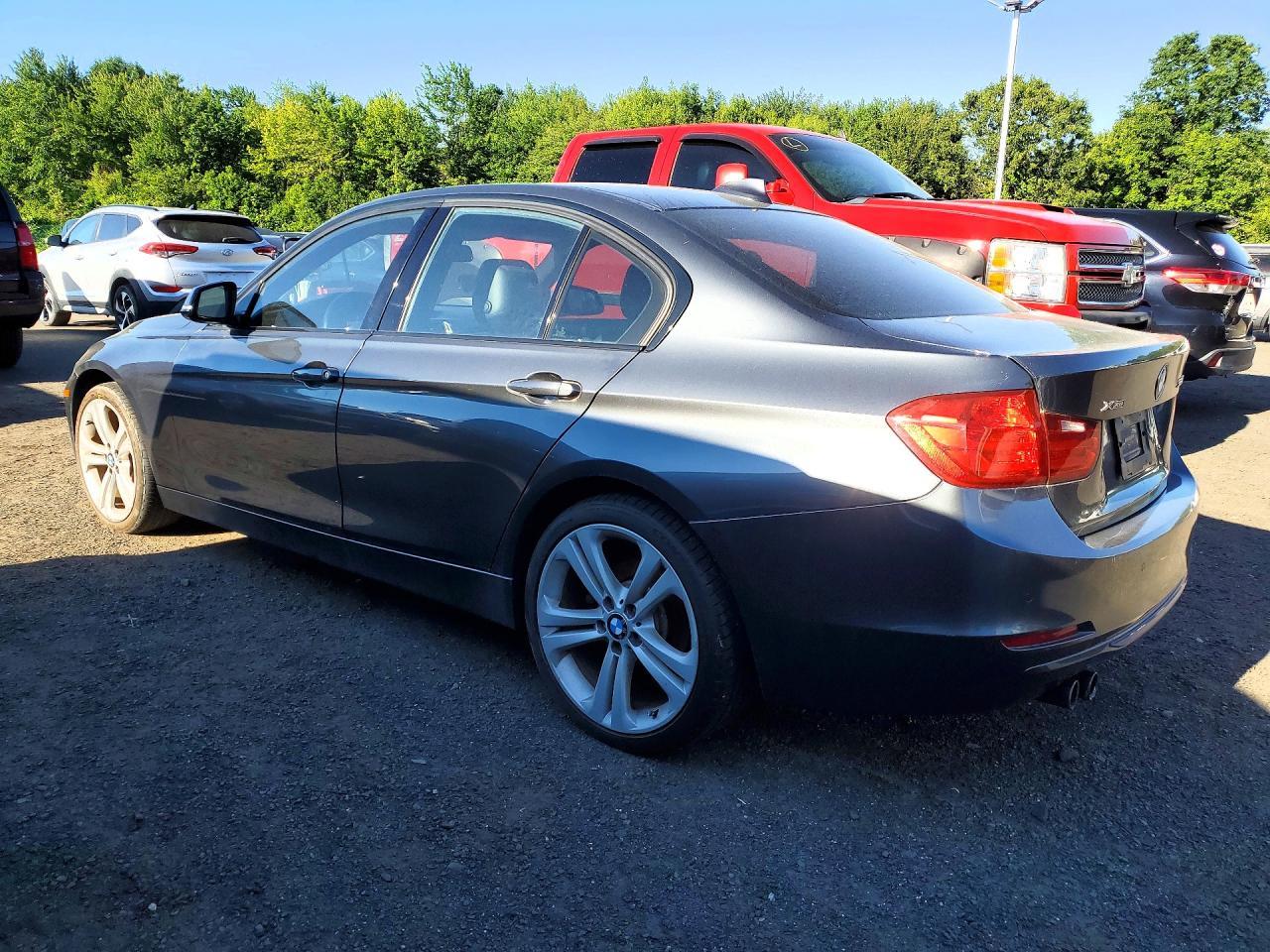 2015 BMW 328 Xi - zdjęcie 2