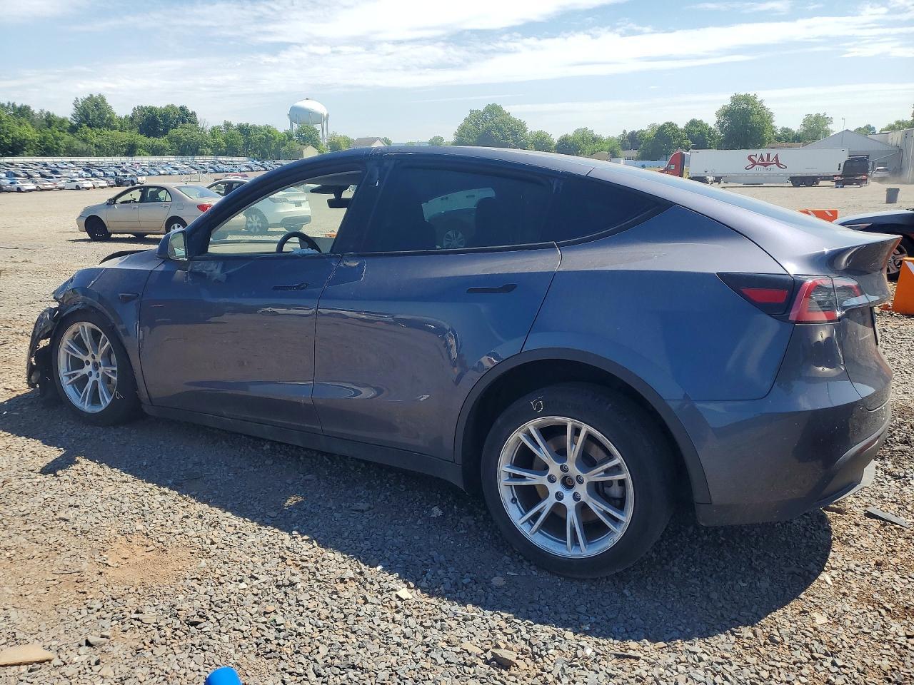 2023 Tesla Model Y - zdjęcie 2