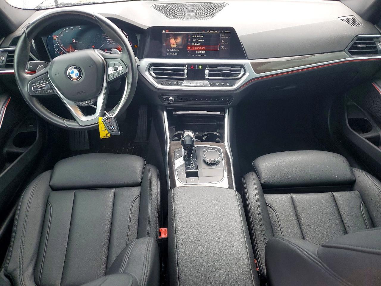2020 BMW 330I - zdjęcie 8